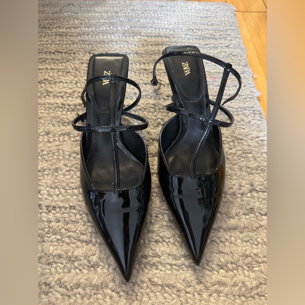 Zara Women's Glossy Black Heels